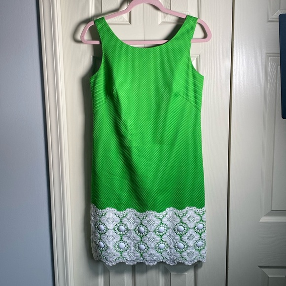 Lilly Pulitzer Dresses & Skirts - Lilly Pulitzer Jubilee Sheath Dress embroidered mini size 2